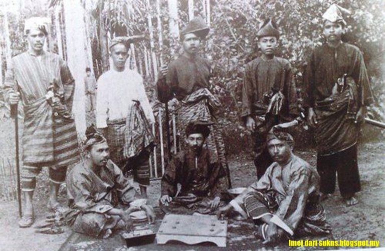 Sejarah Baju Tradisional Melayu Journal