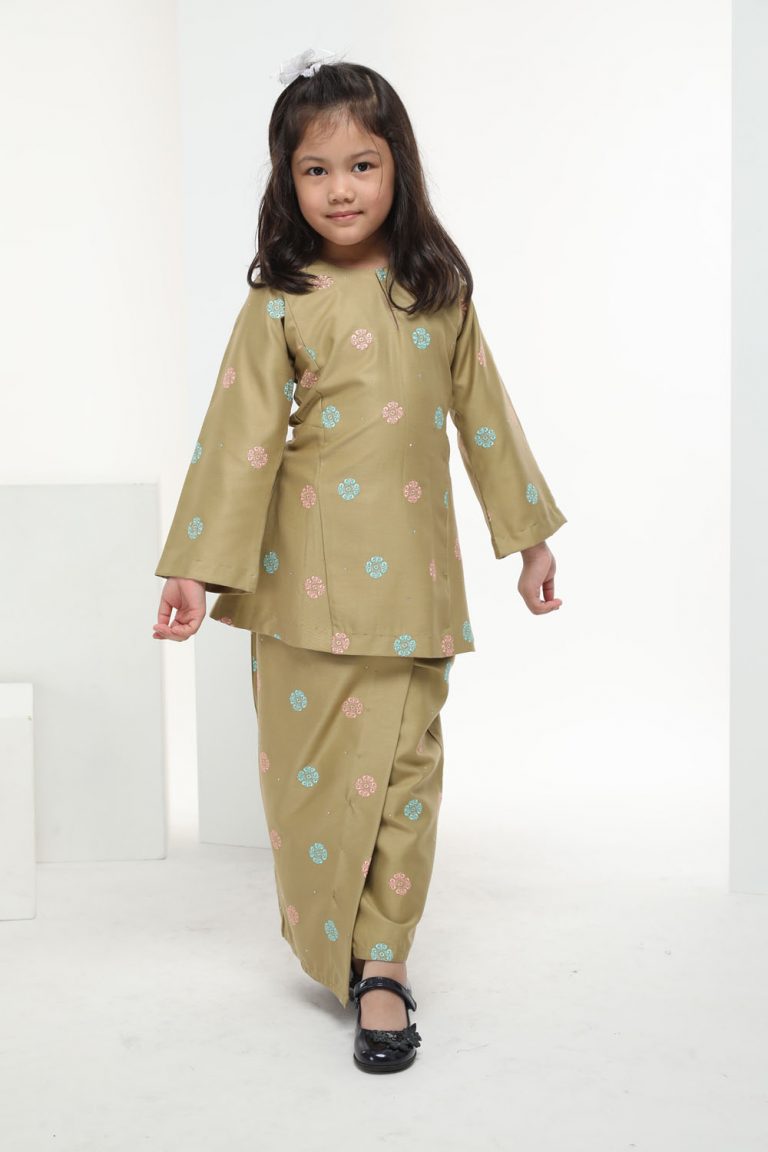 Baju  Kurung Warna  Warni  Kids Sorrel Brown Omar Ali